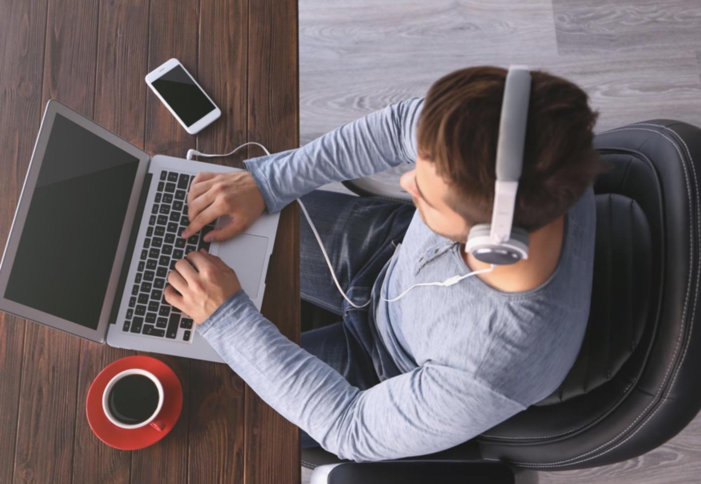 Family financial planning discussion